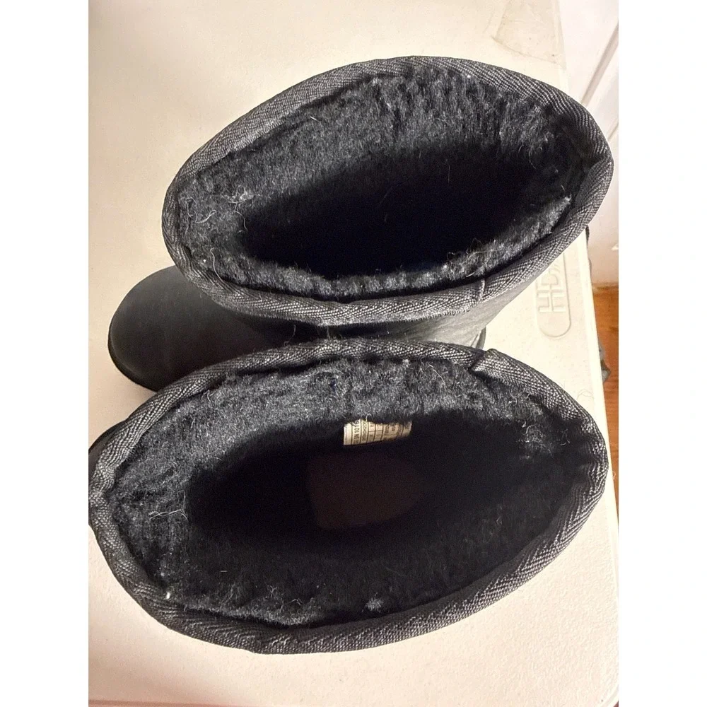 UGG classic short
